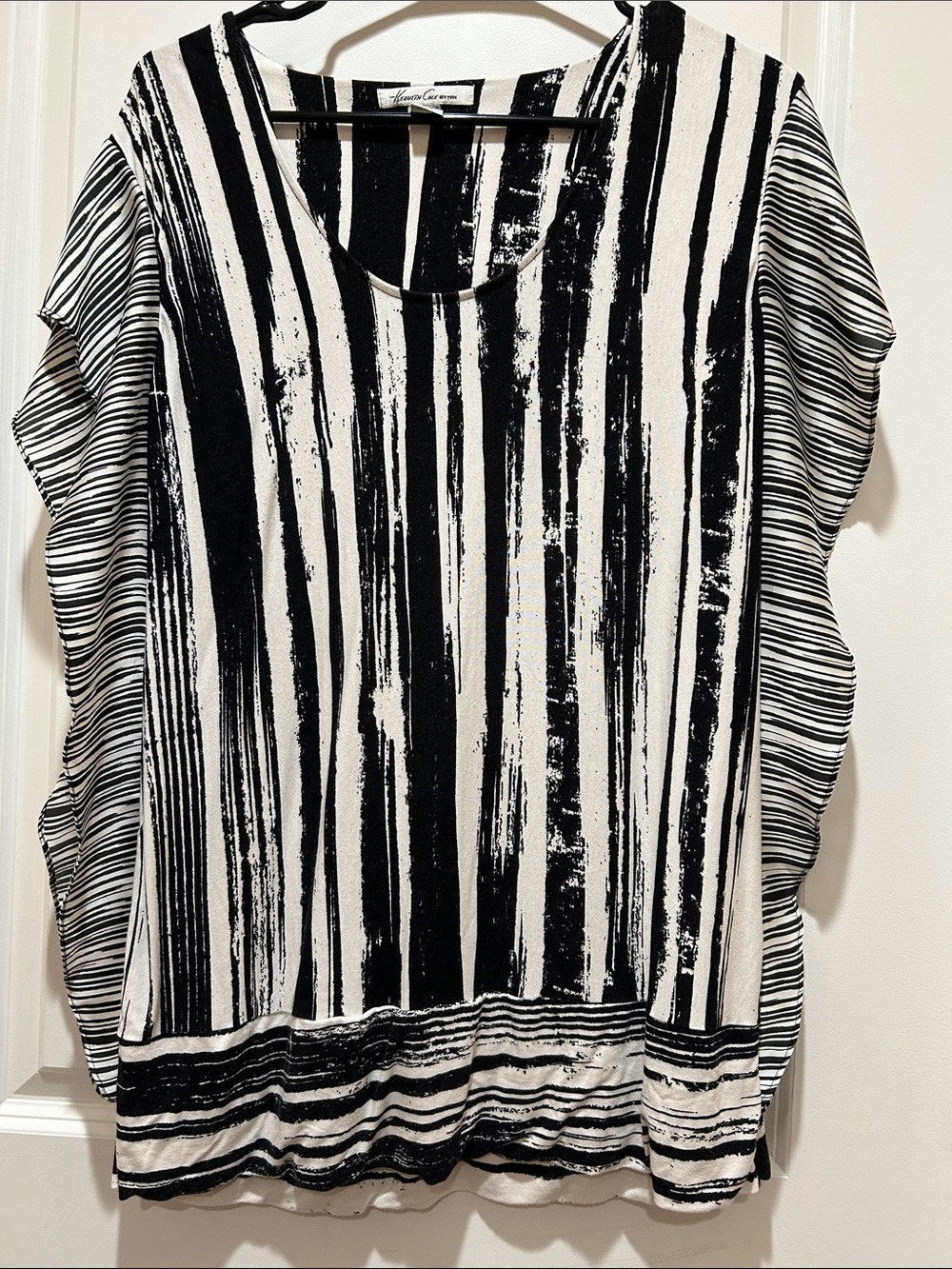 Kenneth Cole New York Black & White Striped Scoop Neck Top